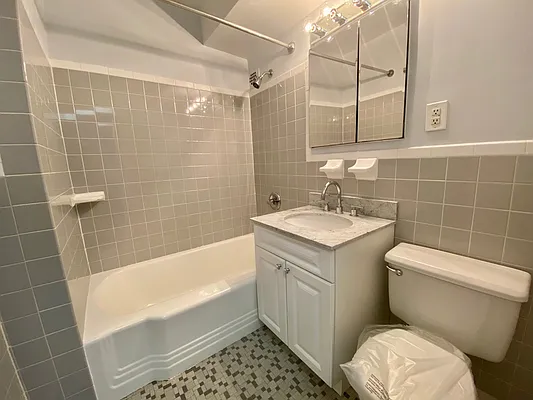 Rented by Brown Harris Stevens | media 4