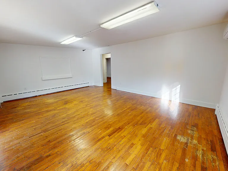 5223 John Marshall Hwy — Photo 23