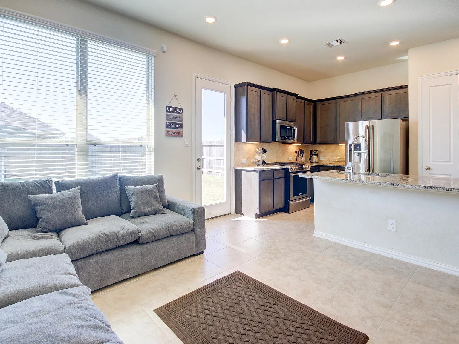 1646 Ryon Falls Dr — Photo 1