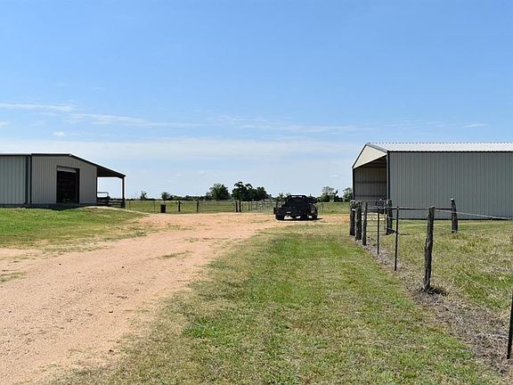 2nd image of 2829 County Road 456
