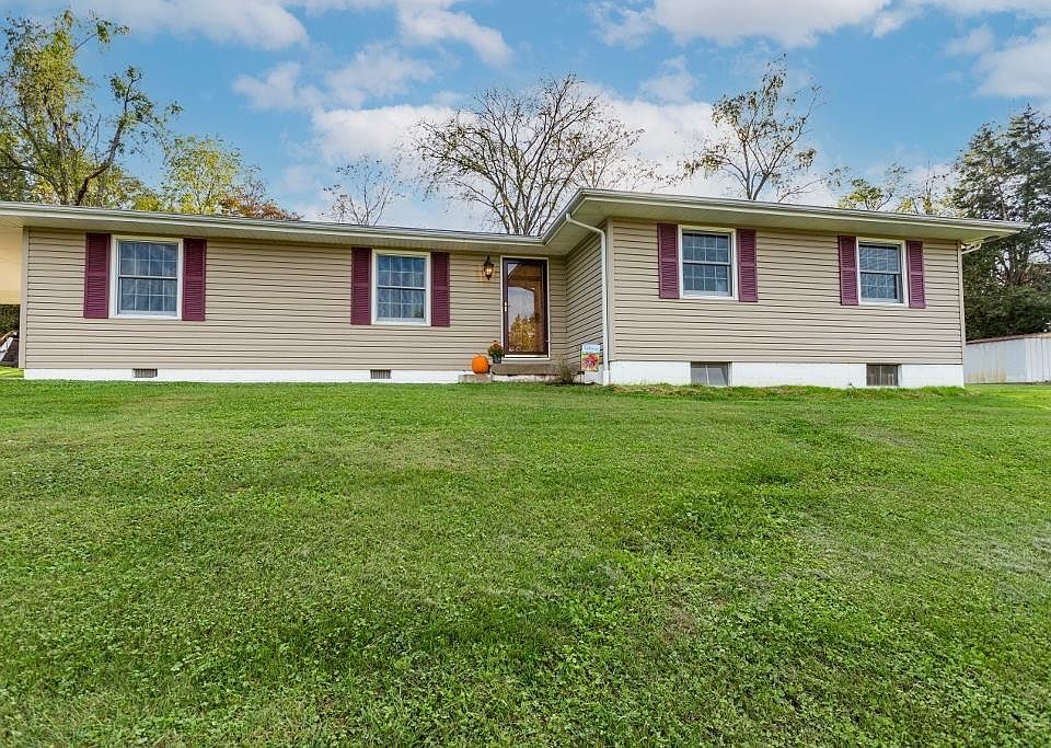 1st image of 64 Amanda Dr