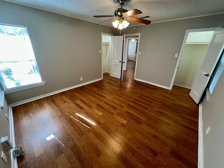 3225 Knox St — Photo 19