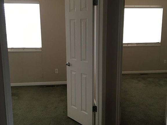 4th image of 1848 W Sugar Creek Way