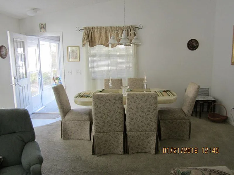 2 bed, 1156 sqft, $1,700 — Photo 3