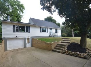 2455 Scotland Dr, Akron, OH 44305