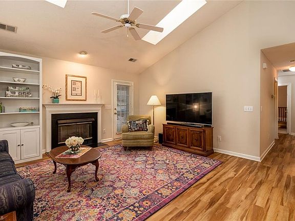 4th image of 1 Montford Ct