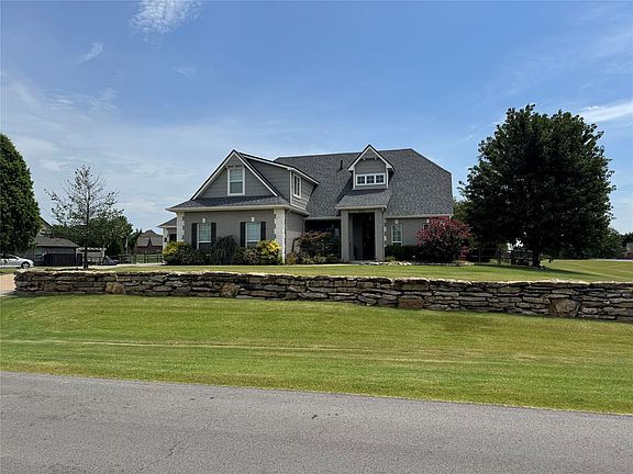 2nd image of 8109 N 69th Ave E
