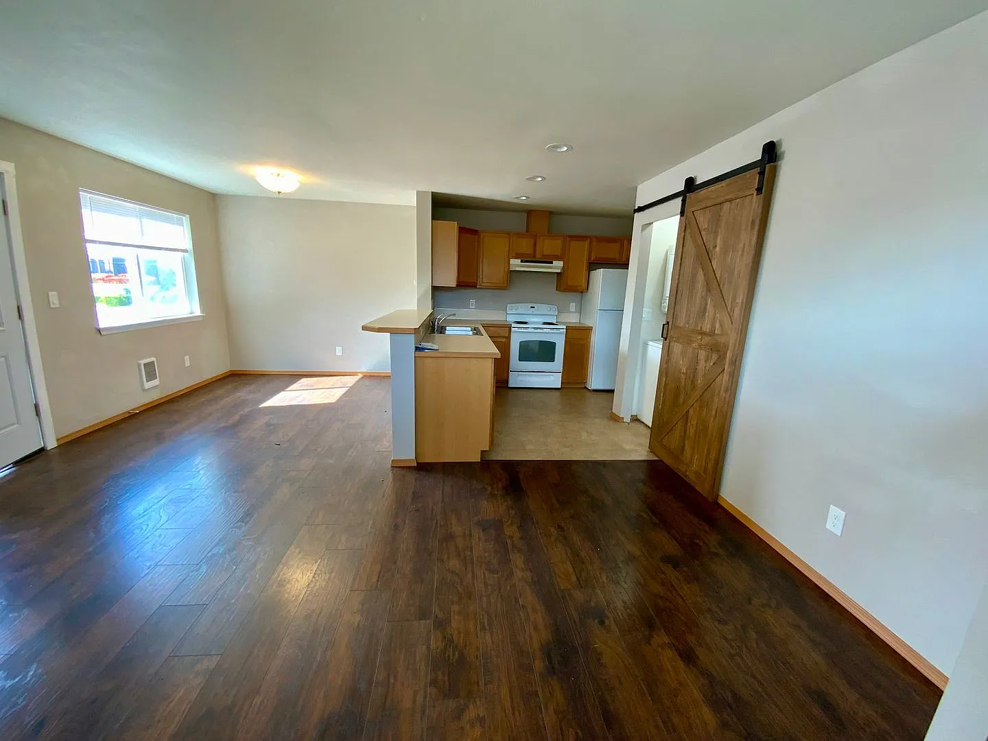 SEA NT 3508 S 45th — Photo 3