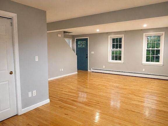 5th image of 7 Rolling Ridge Rd