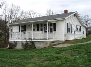 150 Fox Rd, Johnson City, TN 37601