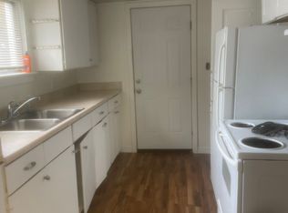 514 W Main St #3, Elma, WA 98541