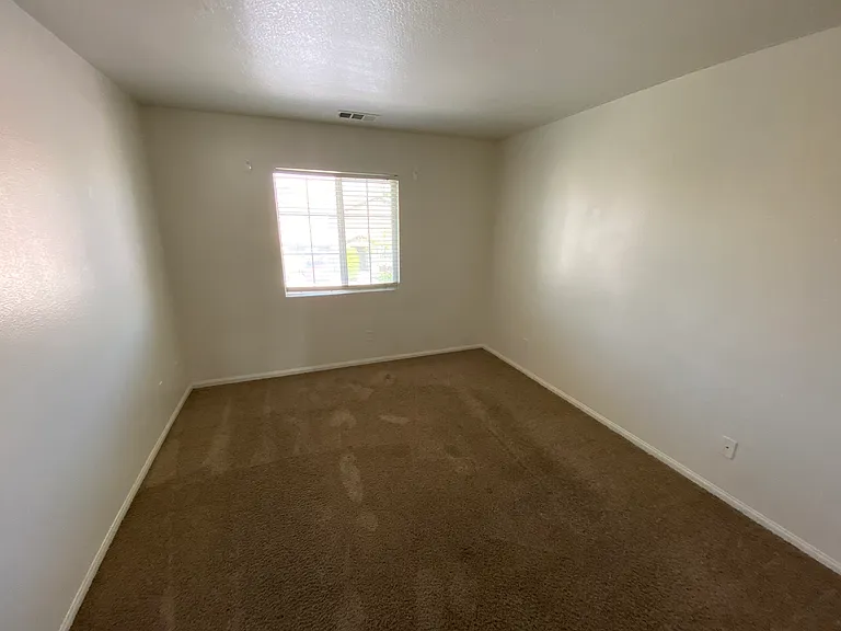 1393 Veronica Trl — Photo 20