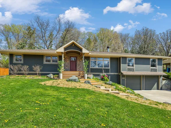 1839 Venus Ave, Arden Hills, MN 55112