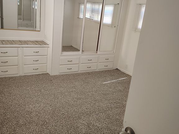 3rd image of 501 S Mistletoe Ave Space 4
