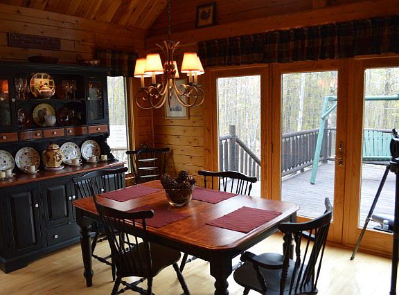4th image of 162 Mountain View Ln