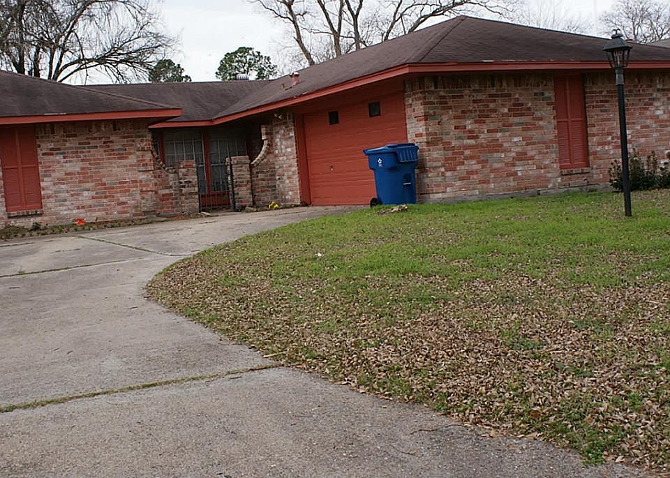 1st image of 8831 Bisley Ln