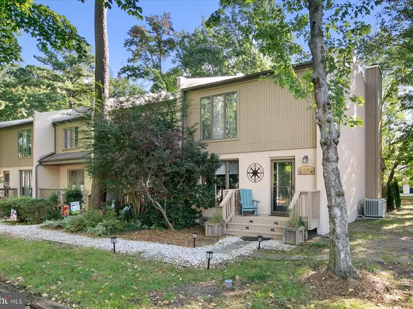 750D Fountain Blvd, Bethany Beach, DE 19930