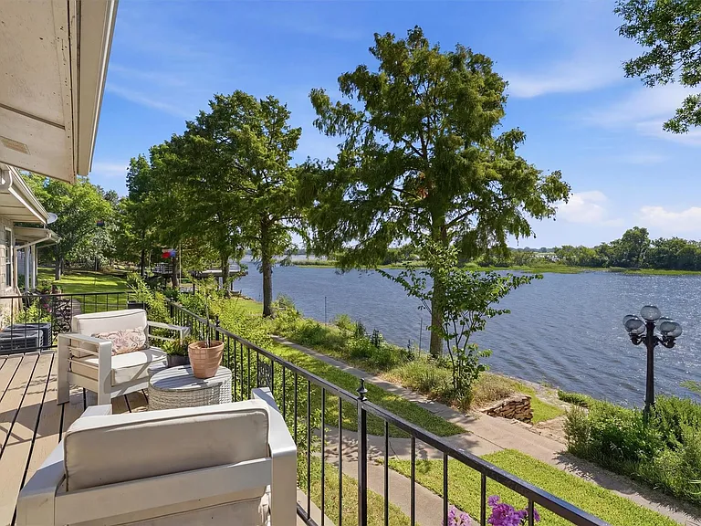 3218 Sunrise Ct — Photo 38