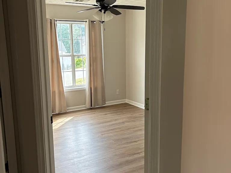328 Mary Alice Dr — Photo 7