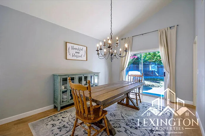 5941 Laguna Park Dr — Photo 16