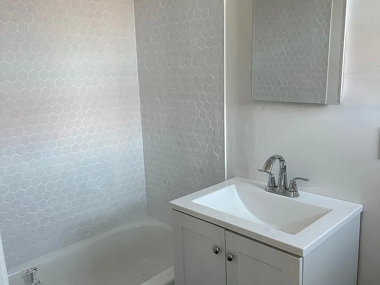 124 President St #5 — Photo 6