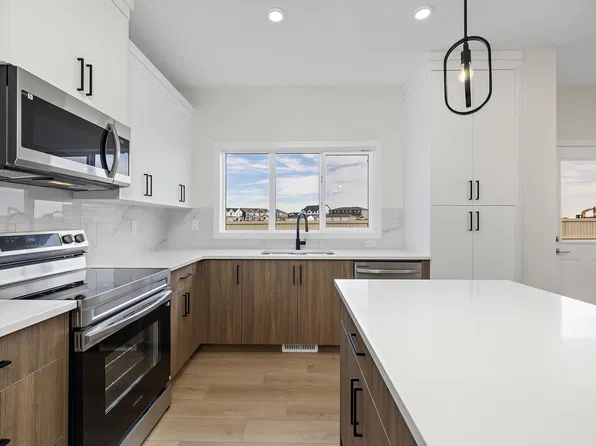 5317 Hawthorn Lndg SW, Edmonton, AB T6X 2Y7