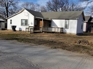 301 Pine St, Wamego, KS 66547