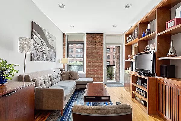1st image of 415 W 57th St APT 4A