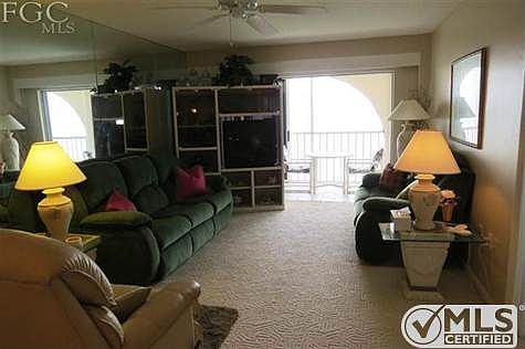 4th image of 25900 Hickory Blvd APT 703