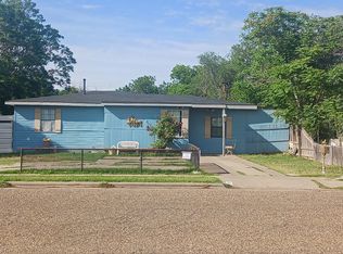 1911 63rd St, Lubbock, TX 79412