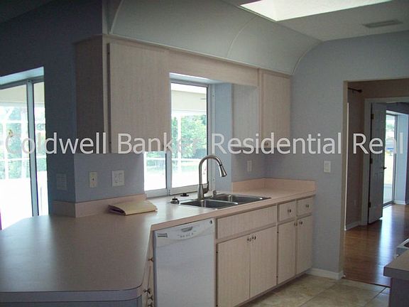5th image of 7238 San Casa Dr
