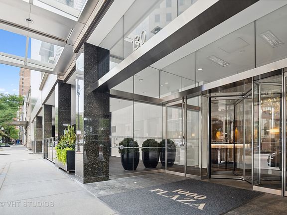 3rd image of 1000 N Lake Shore Plz APT 18C