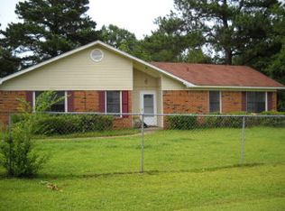413 E Plum St, Columbus, MS 39702
