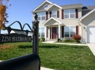 2250 Holebrooke Dr, Shiloh, IL