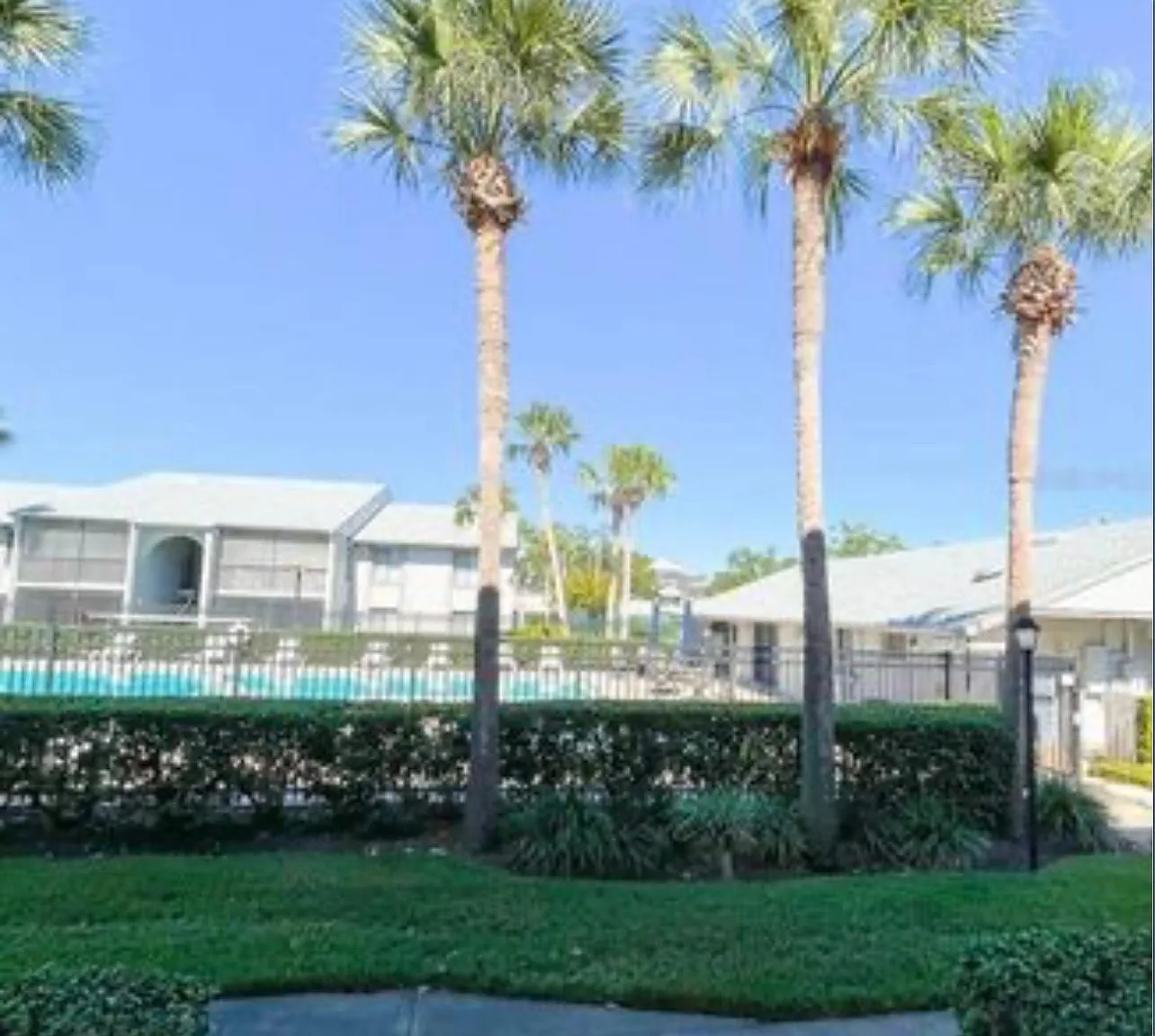 2 bed, 1025 sqft, $1,695 — Photo 2