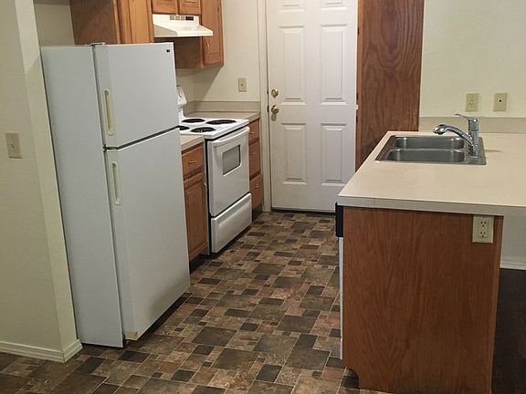 2nd image of 1614-1616 N Garland Ave #1614