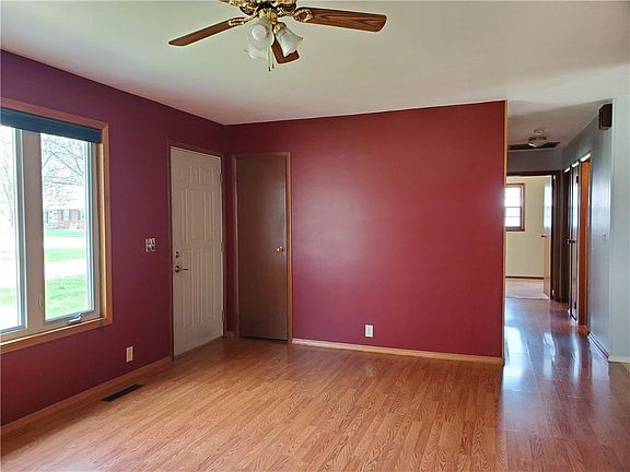 4th image of 402 W North 10th St