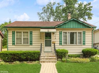 214 Short St, Lemont, IL 60439