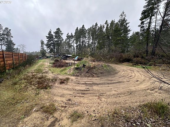5th image of 88029 Highway 101