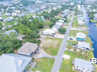 216 W 6th Ave, Gulf Shores, AL 36542