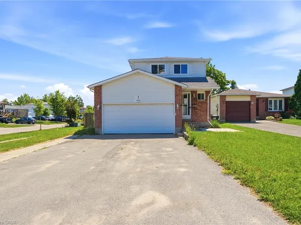 1 McCuaig Ct, Barrie, ON L4M 5S5