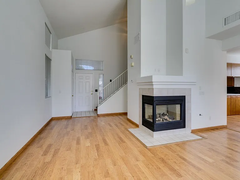 2760 Saigon Dr — Photo 33