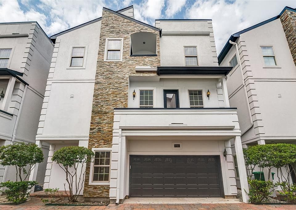 1st image of 1517 Rosewood St