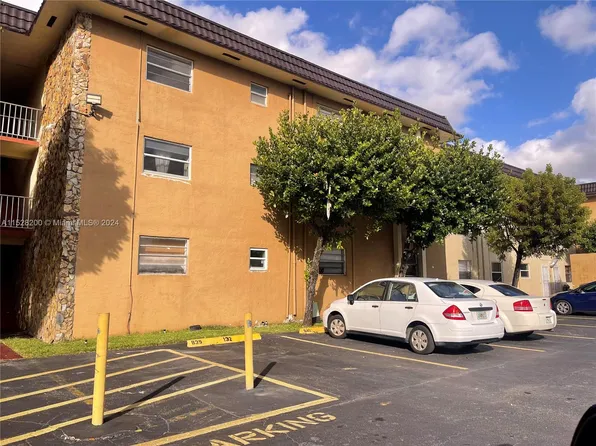 4655 Palm Ave APT 123, Hialeah, FL 33012