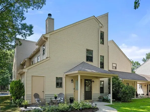 609 Sequoia Ct, Jackson, NJ 08527