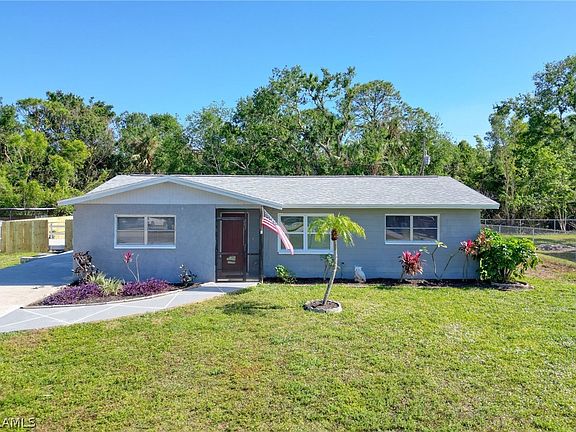 2nd image of 641 Camellia Dr