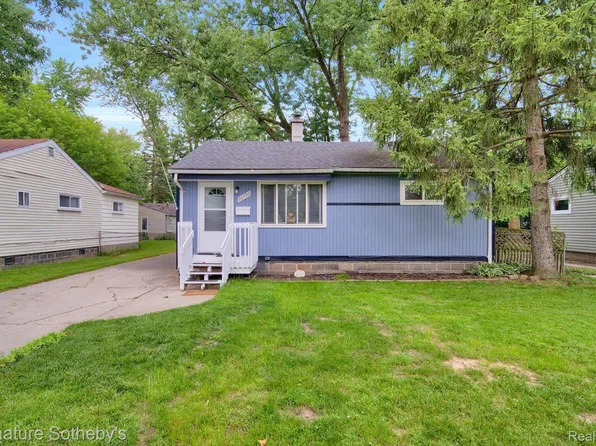28490 Fairfax St, Southfield, MI 48076
