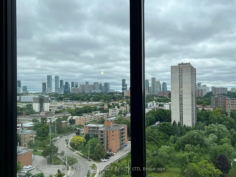 86 Dundas St E #1603 — Photo 25