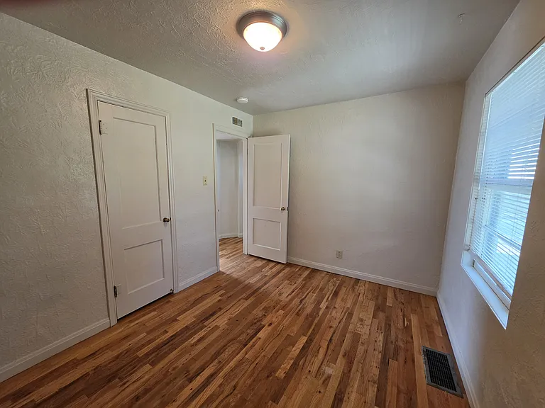 1254 Elm Ave #1254 — Photo 7