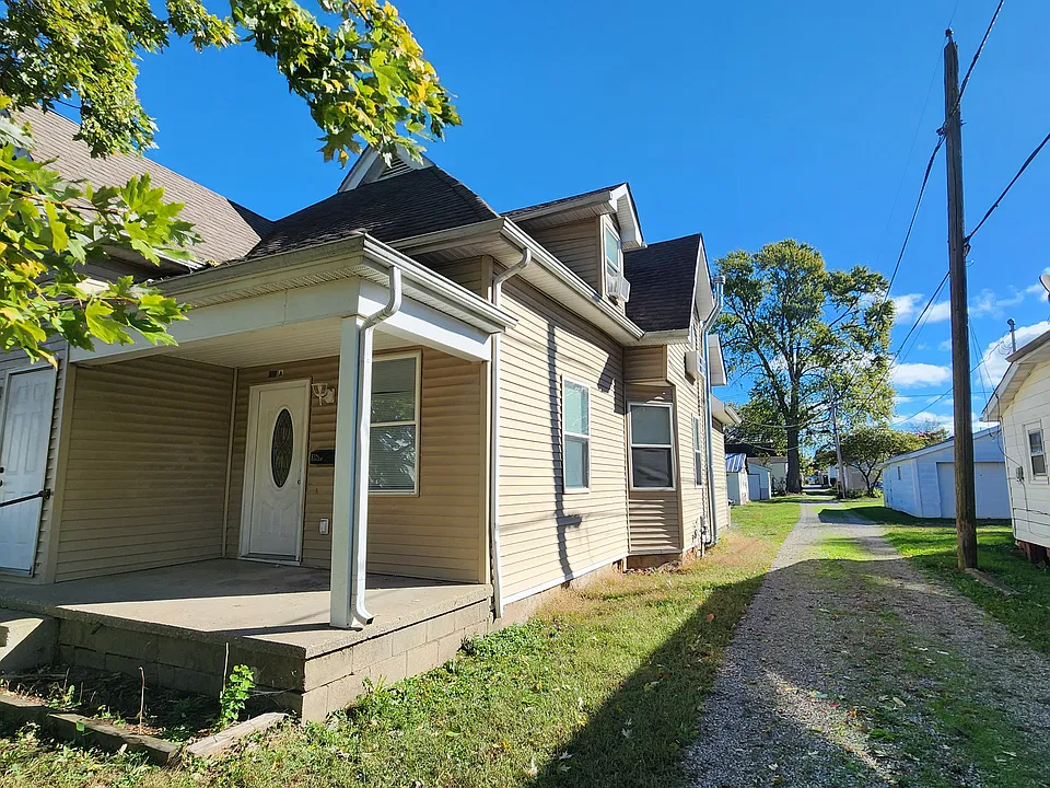 1321 Sycamore St #1